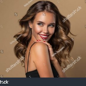 Height: 5' 12
                        
 Bust: 34c
                        Waist: 26
                        Hips: 30
                        Dress: 10
                          Shoe: 8