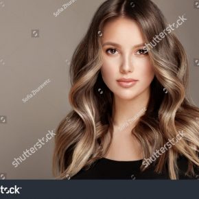 Height: 5' 12
                        
 Bust: 34c
                        Waist: 26
                        Hips: 30
                        Dress: 10
                          Shoe: 8