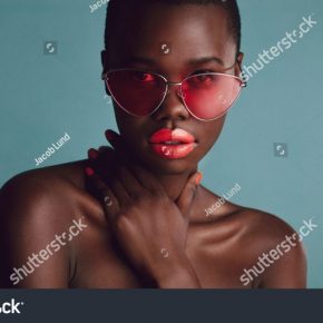 Height: 5' 11
                        
 Bust: 32FF
                        Waist: 26
                        Hips: 36
                        Dress: 10
                        Shoe: 7