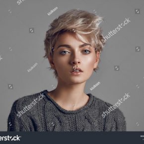 Height: 5' 11
                        
 Bust: 32FF
                        Waist: 26
                        Hips: 36
                        Dress: 10
                        Shoe: 7